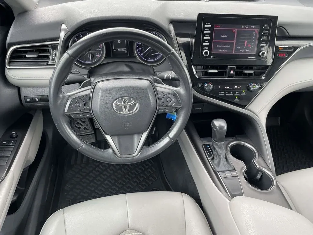 2022 Toyota Camry SE thumbnail 9