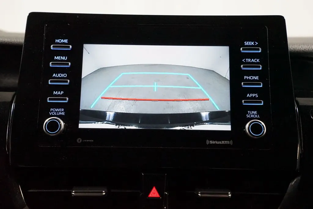 2022 Toyota Camry SE thumbnail 19
