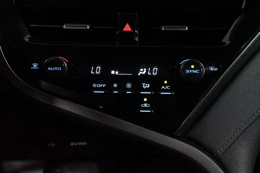 2022 Toyota Camry SE thumbnail 20