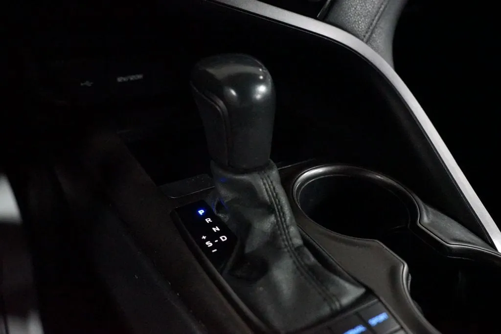 2022 Toyota Camry SE thumbnail 21