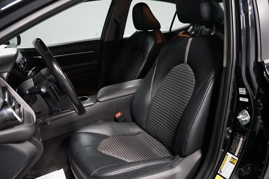 2022 Toyota Camry SE thumbnail 25