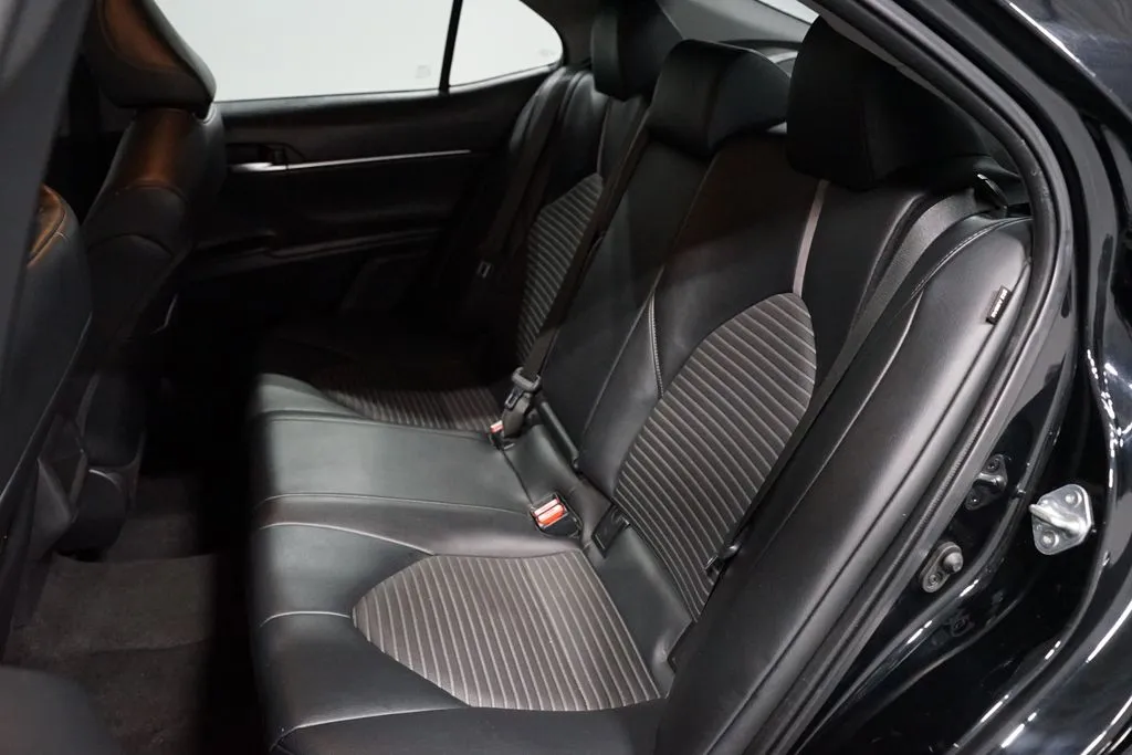 2022 Toyota Camry SE thumbnail 27