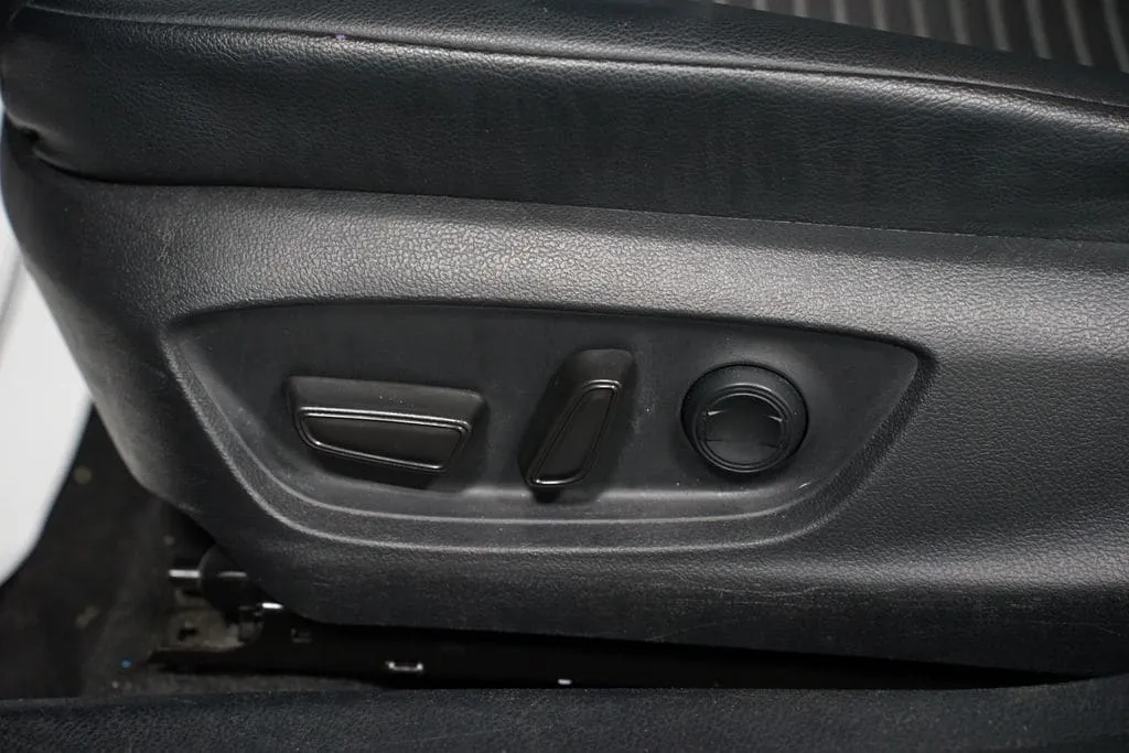 2022 Toyota Camry SE thumbnail 31
