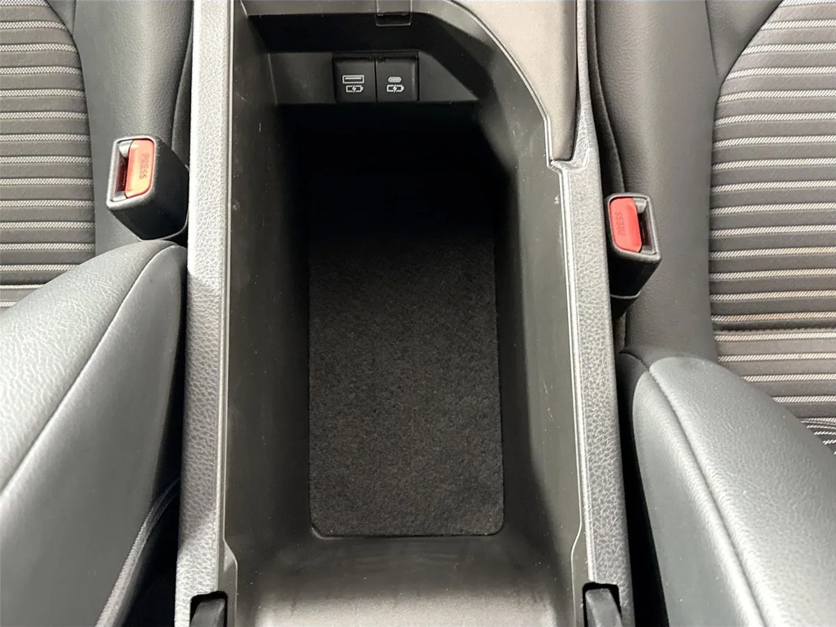 2022 Toyota Camry TRD thumbnail 30