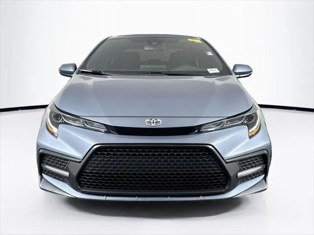 2022 Toyota COROLLA thumbnail 3