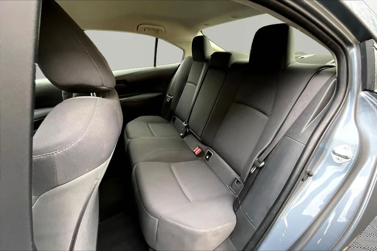 2022 Toyota Corolla LE thumbnail 21
