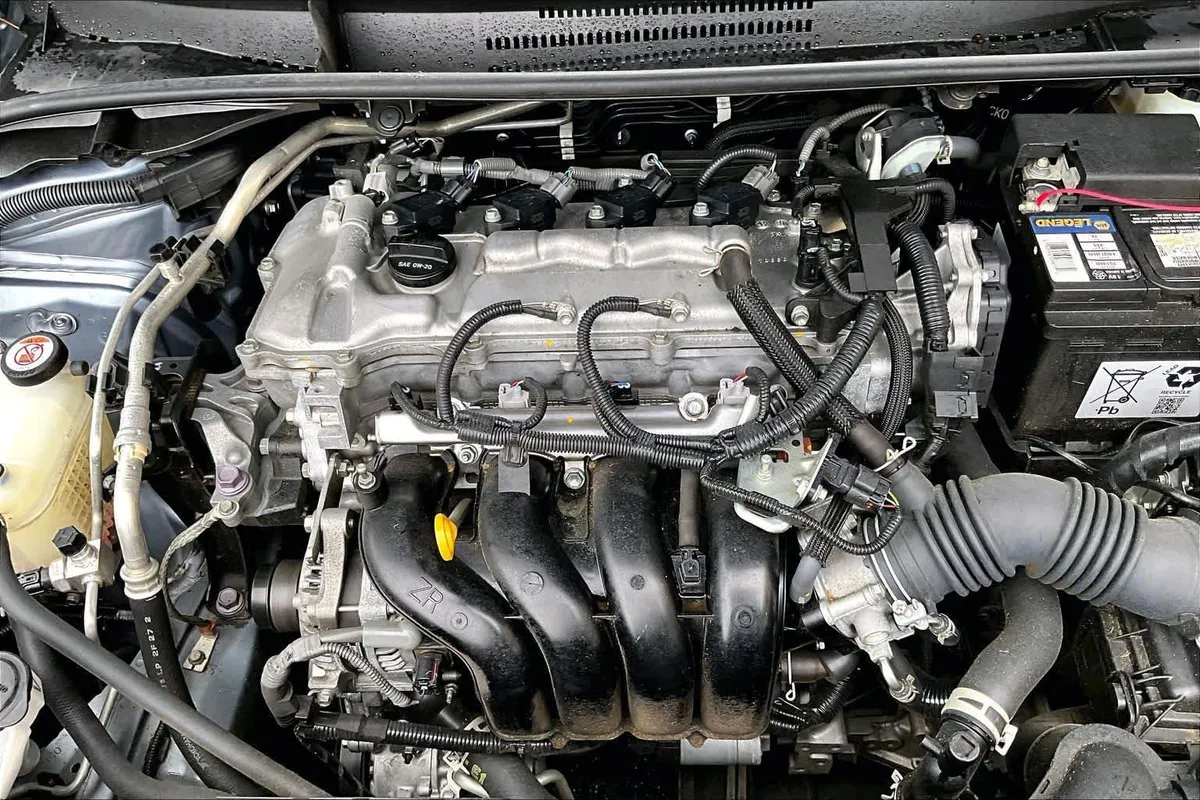 2022 Toyota Corolla LE thumbnail 32