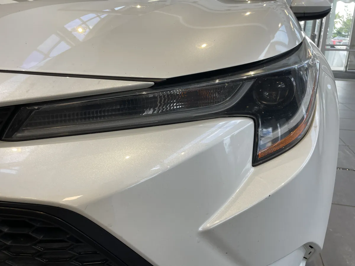 2022 Toyota Corolla LE thumbnail 4