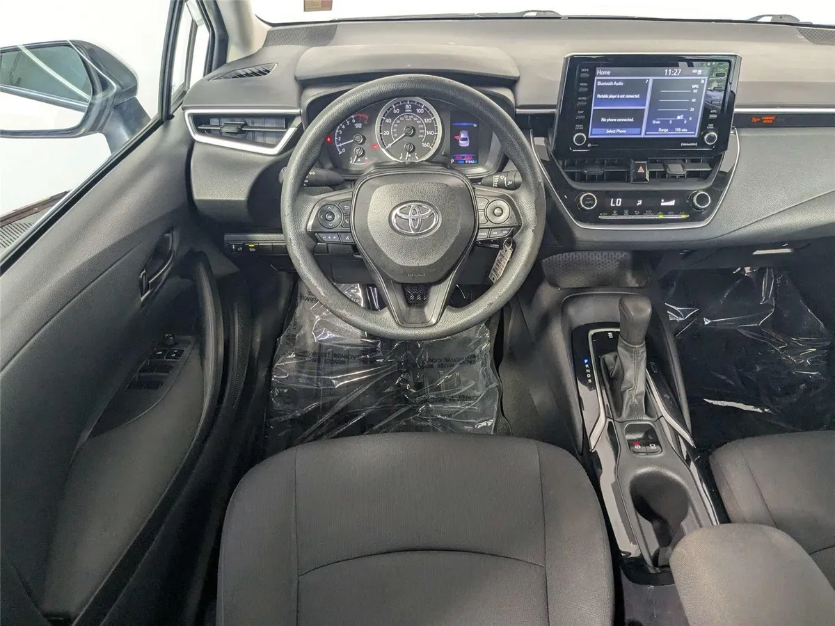 2022 Toyota Corolla LE thumbnail 37
