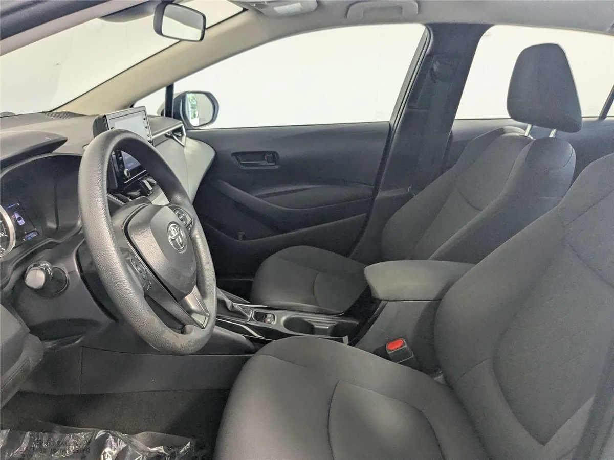 2022 Toyota Corolla LE thumbnail 8