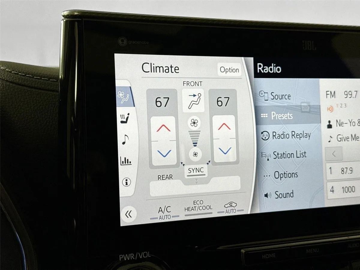 2022 Toyota Highlander Hybrid Platinum thumbnail 27