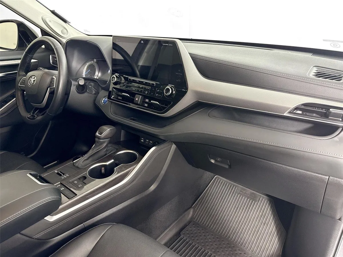 2022 Toyota Highlander Hybrid Platinum thumbnail 47