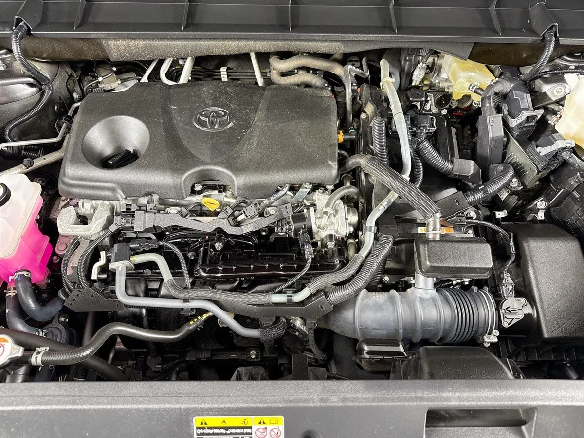 2022 Toyota Highlander Hybrid Platinum thumbnail 48