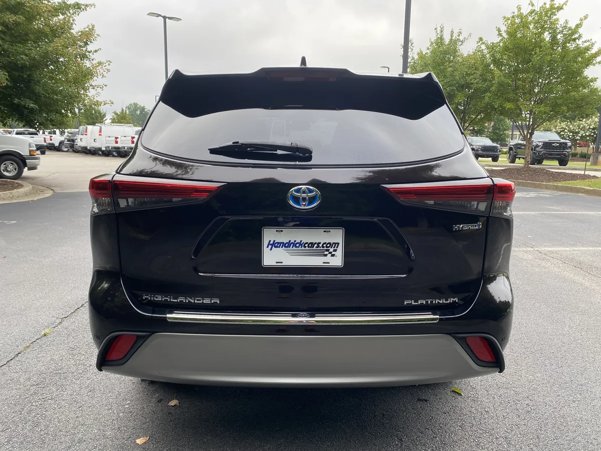 2022 Toyota Highlander Hybrid Platinum thumbnail 7