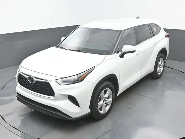 2022 Toyota Highlander L thumbnail 16