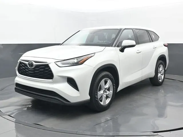 2022 Toyota Highlander L thumbnail 8