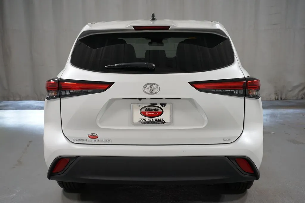 2022 Toyota Highlander LE thumbnail 7