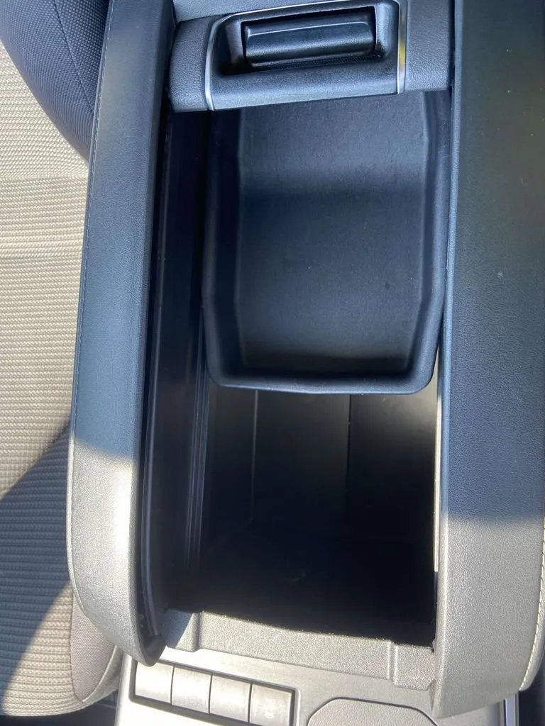 2022 Toyota Highlander LE thumbnail 28