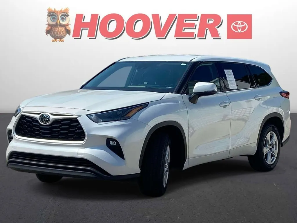 2022 Toyota Highlander LE thumbnail 5