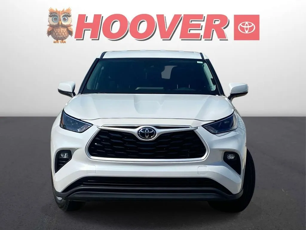 2022 Toyota Highlander LE thumbnail 6
