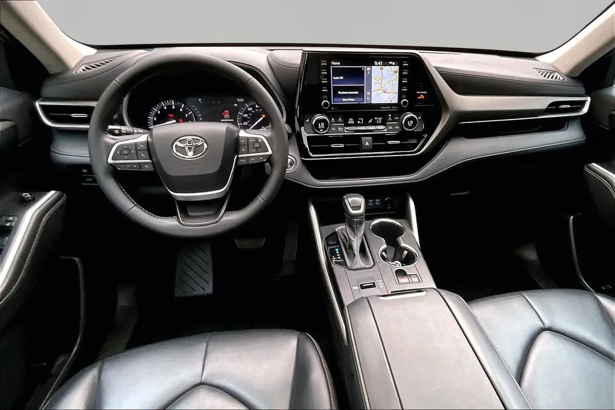 2022 Toyota Highlander XLE thumbnail 16