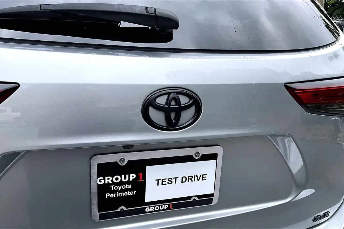 2022 Toyota Highlander XLE thumbnail 31