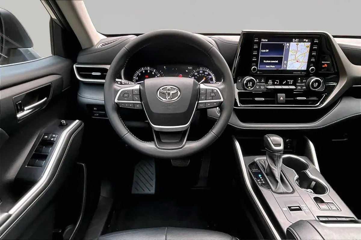 2022 Toyota Highlander XLE thumbnail 6