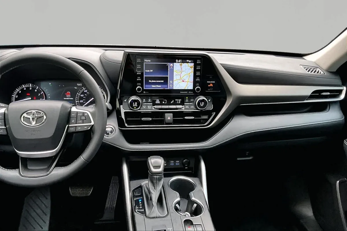 2022 Toyota Highlander XLE thumbnail 7
