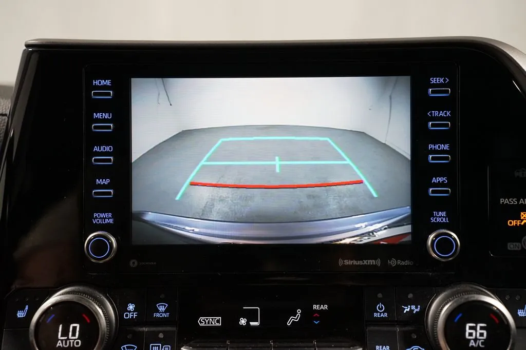 2022 Toyota Highlander XLE thumbnail 18