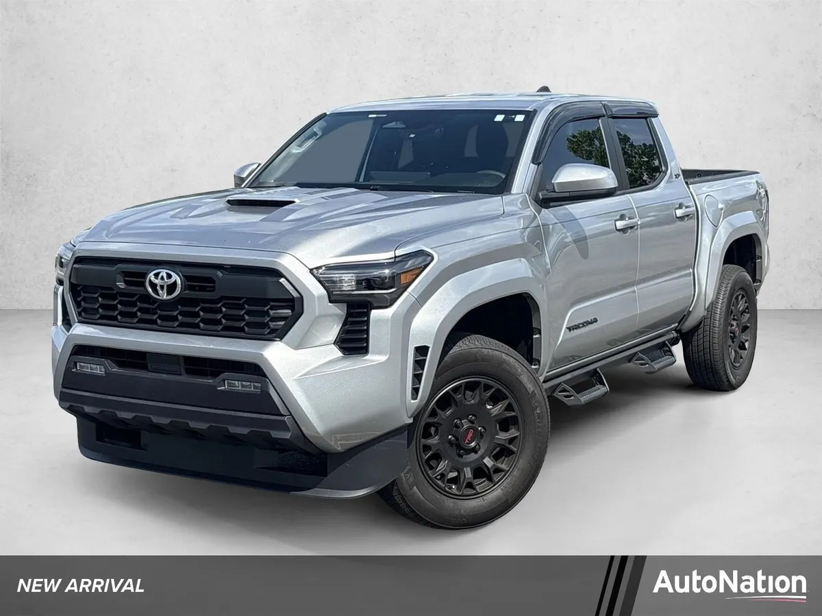 2022 Toyota RAV4 Hybrid LE thumbnail 11