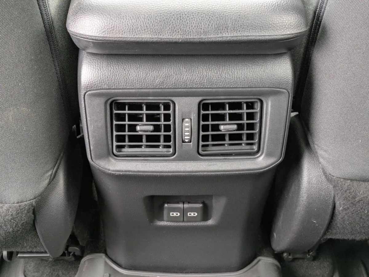2022 Toyota RAV4 Hybrid XLE thumbnail 21
