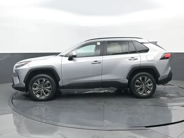 2022 Toyota RAV4 Hybrid XLE Premium thumbnail 24