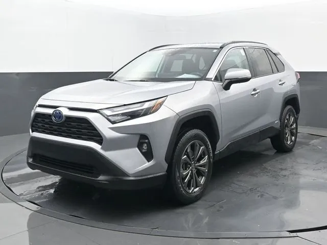2022 Toyota RAV4 Hybrid XLE Premium thumbnail 25