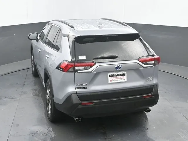 2022 Toyota RAV4 Hybrid XLE Premium thumbnail 32