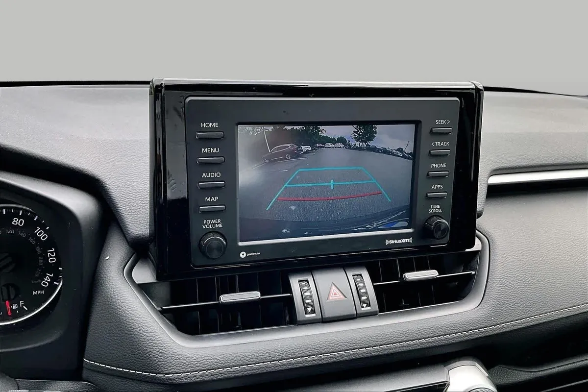 2022 Toyota RAV4 XLE Premium thumbnail 31