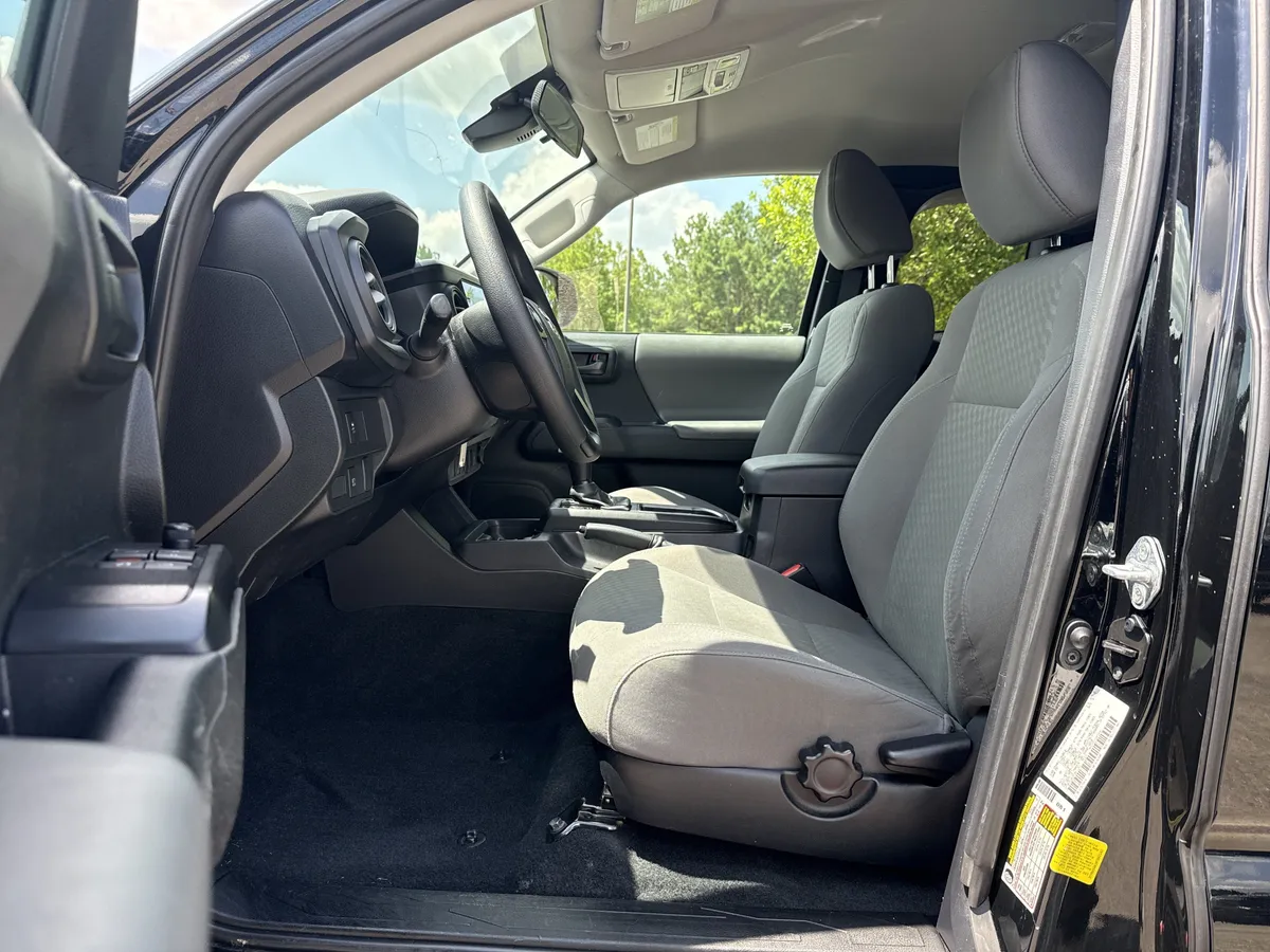 2022 Toyota Tacoma 2WD thumbnail 11