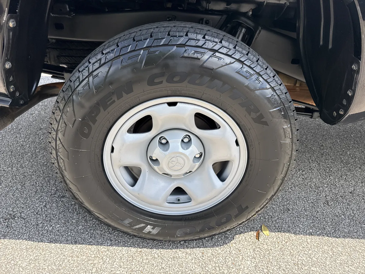 2022 Toyota Tacoma 2WD thumbnail 19