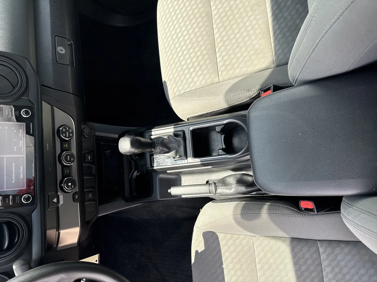 2022 Toyota Tacoma 2WD thumbnail 27