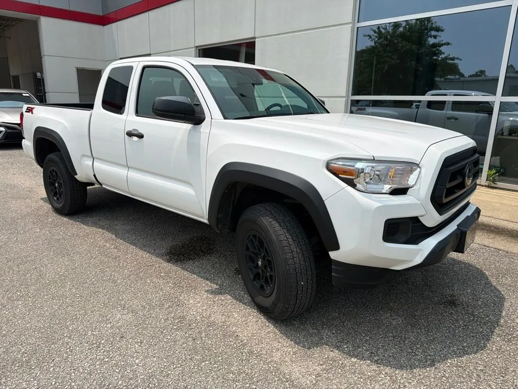 2022 Toyota Tacoma thumbnail 4
