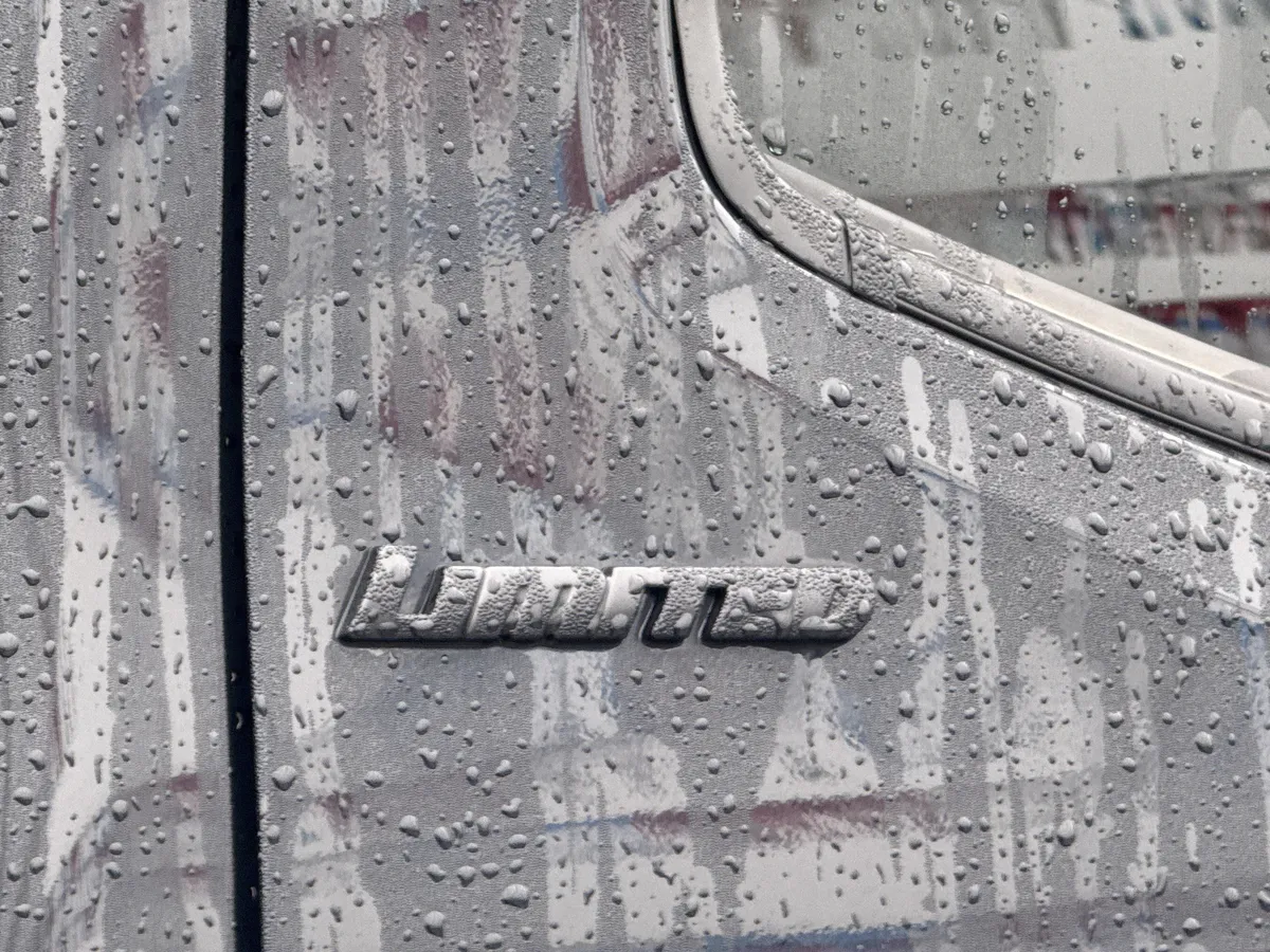 2022 Toyota Tacoma Limited thumbnail 6