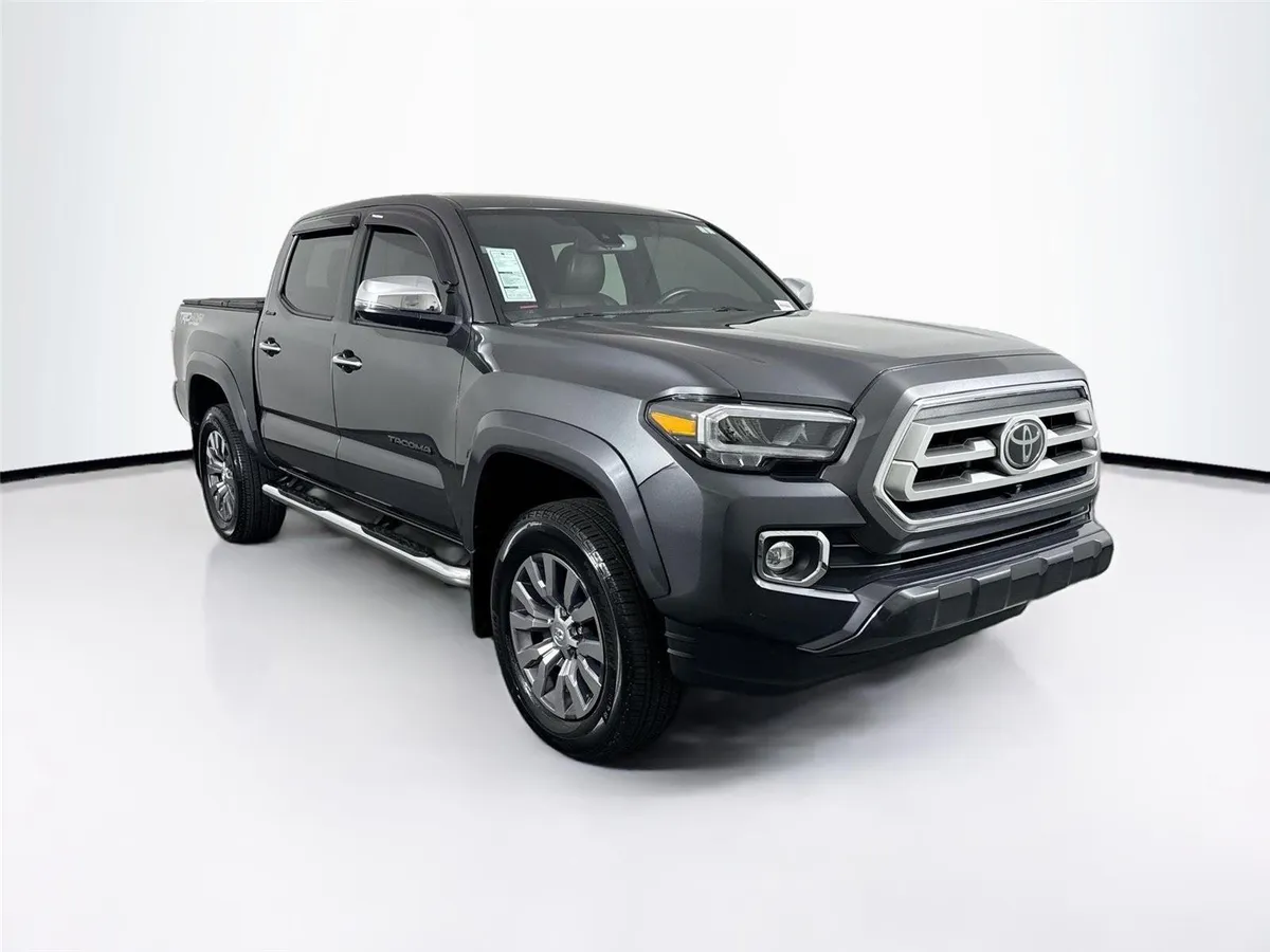 2022 Toyota Tacoma Limited thumbnail 10