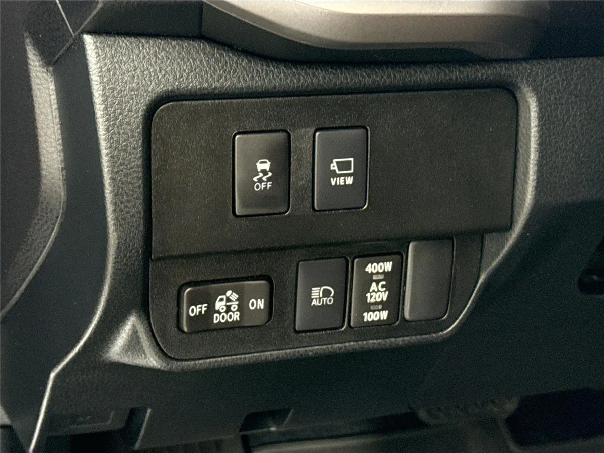 2022 Toyota Tacoma Limited thumbnail 15
