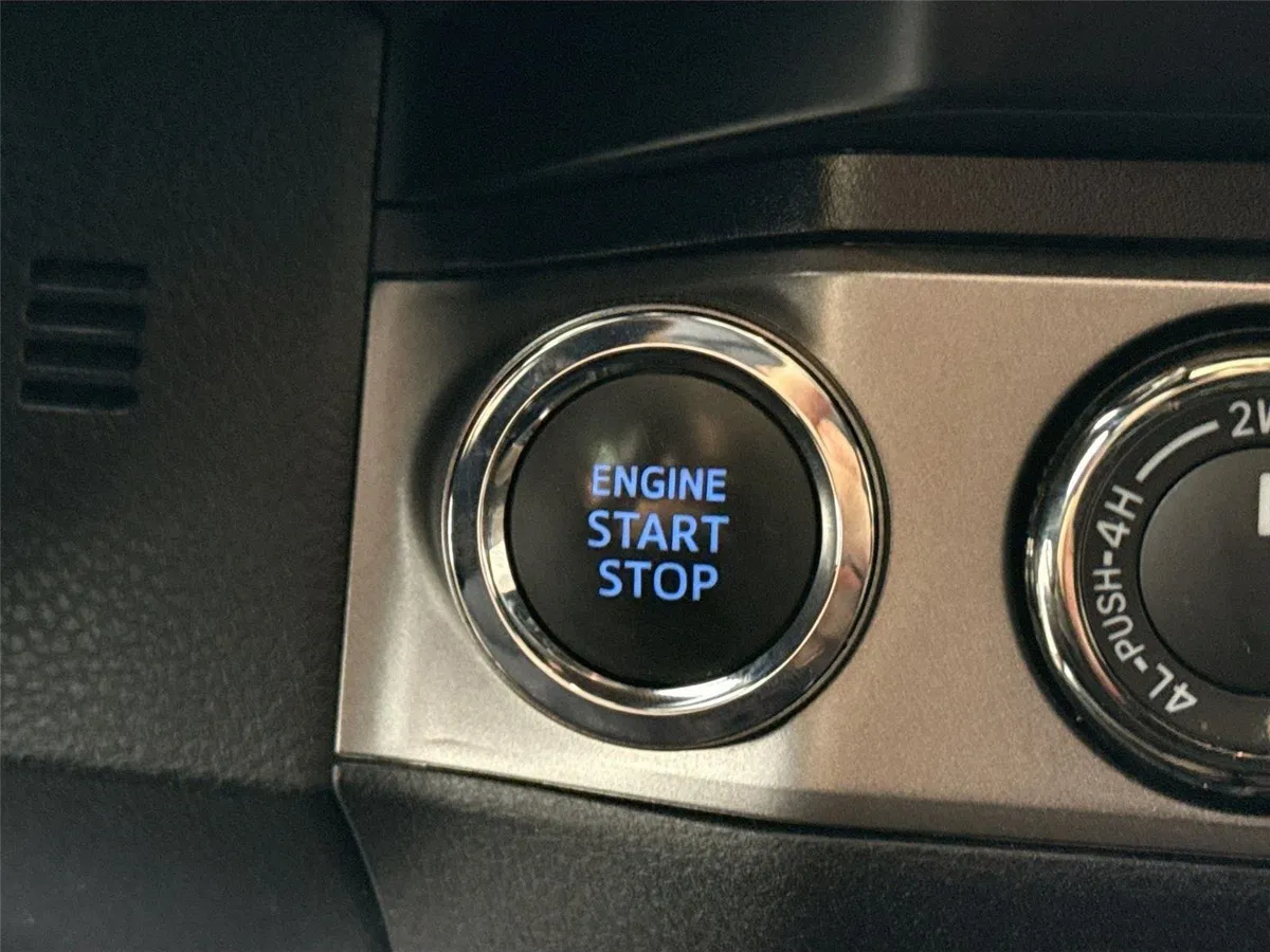 2022 Toyota Tacoma Limited thumbnail 21