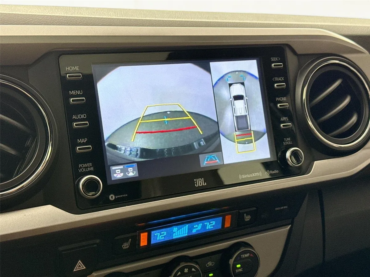 2022 Toyota Tacoma Limited thumbnail 25
