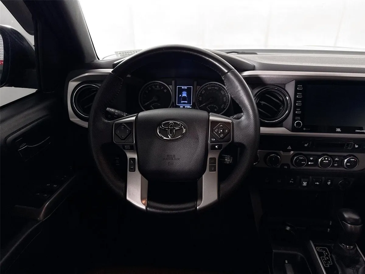 2022 Toyota Tacoma Limited thumbnail 34