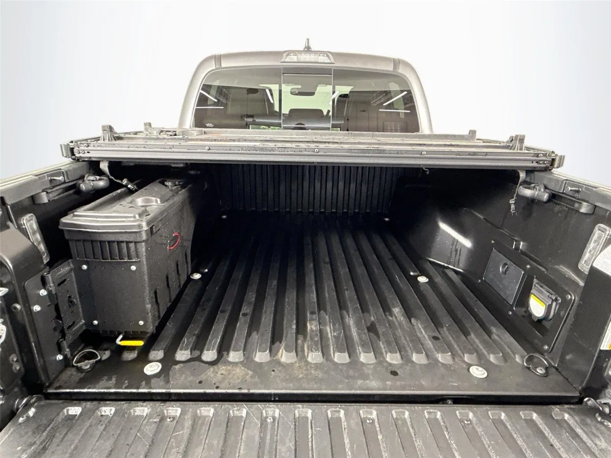 2022 Toyota Tacoma Limited thumbnail 40
