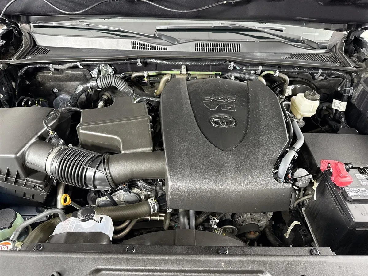 2022 Toyota Tacoma Limited thumbnail 47
