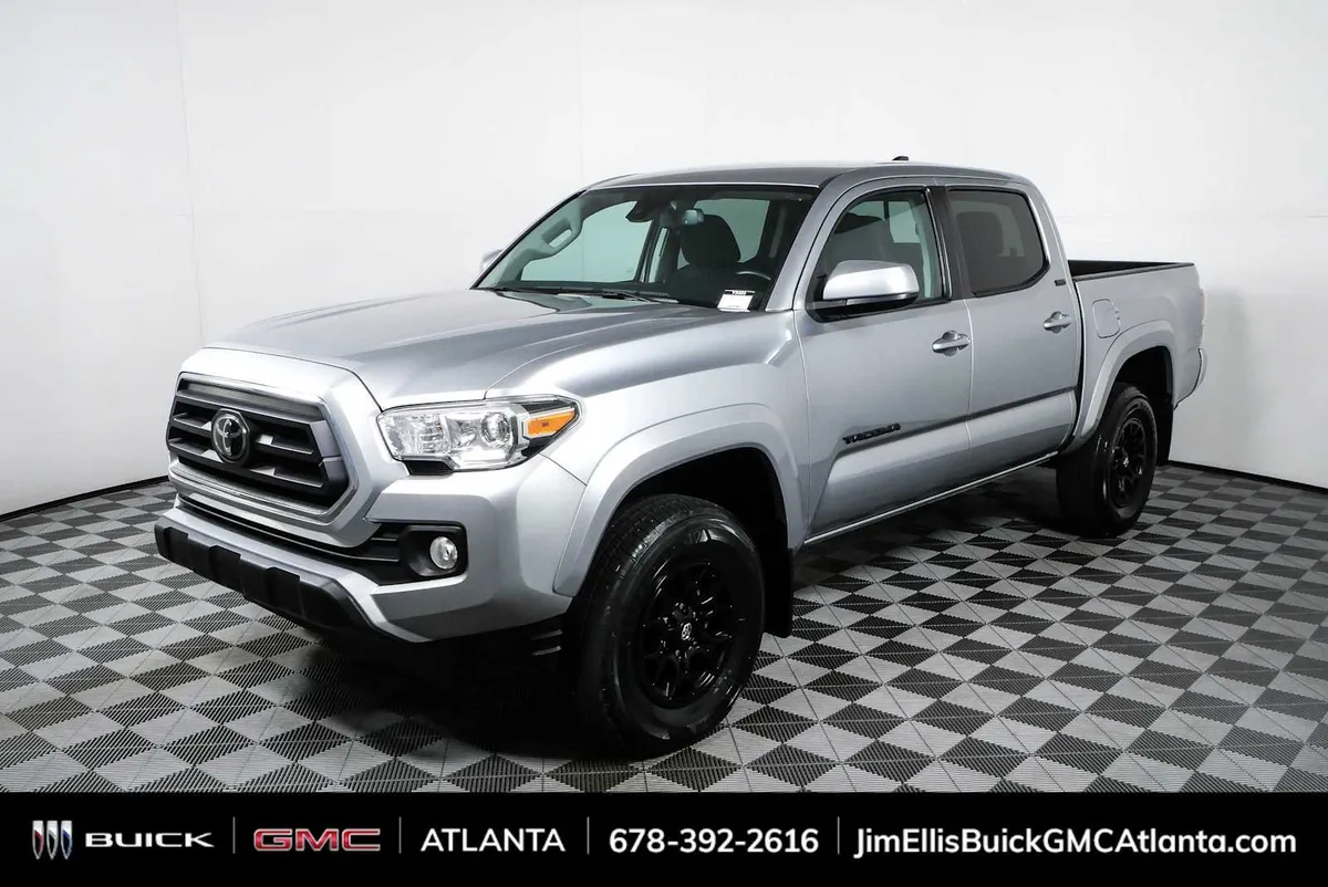 2022 Toyota Tacoma SR5 thumbnail 23
