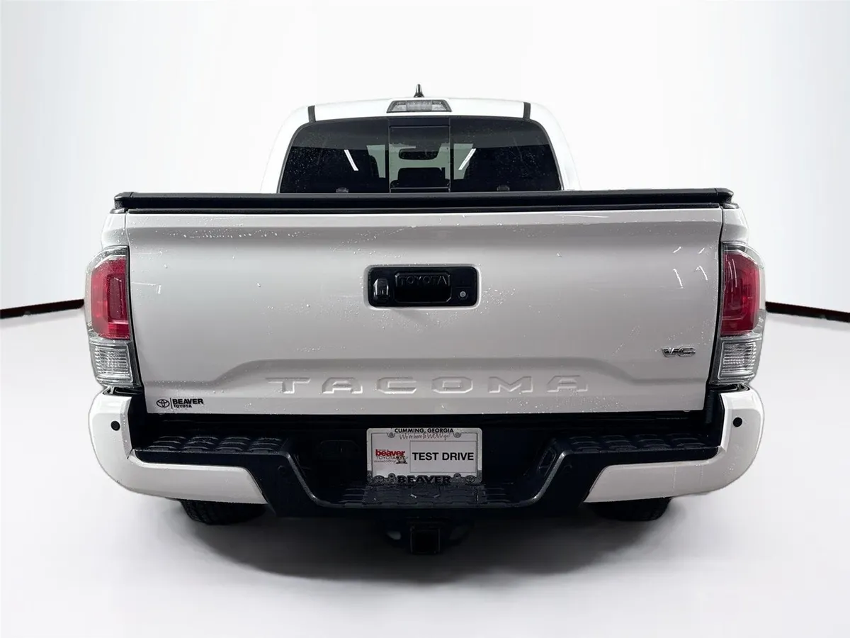 2022 Toyota Tacoma TRD Off-Road thumbnail 12