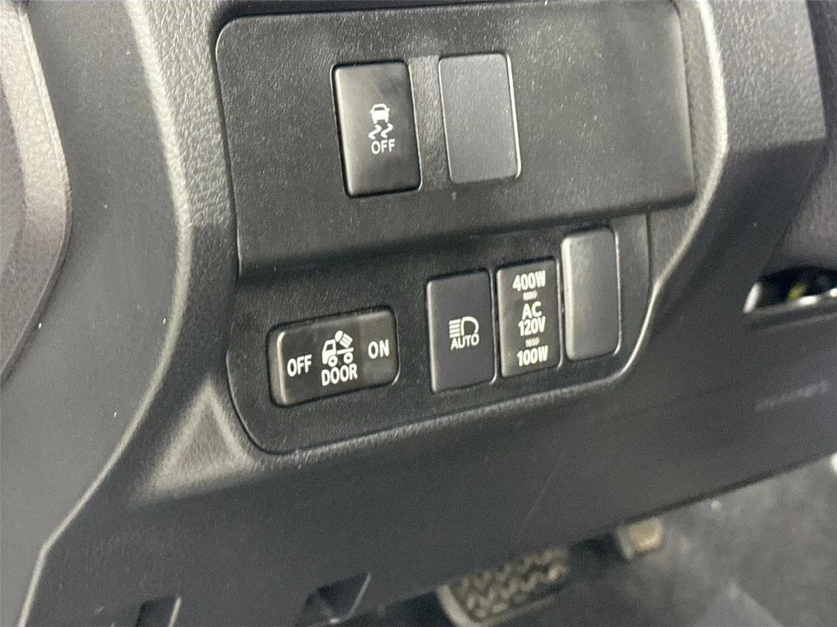 2022 Toyota Tacoma TRD Off-Road thumbnail 16